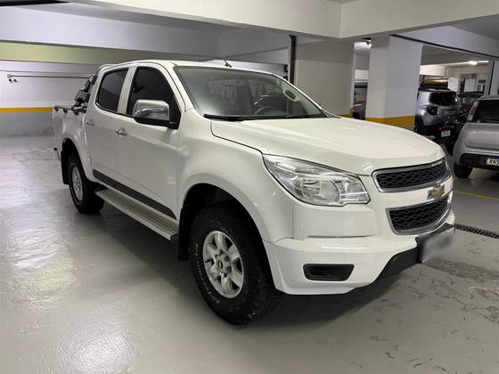 CHEVROLET S10 2.4 LS 4X2 CD 8V FLEX 4P MANUAL CHEVROLET S10 2.4 LS 4X2 CD 8V FLEX 4P MANUAL